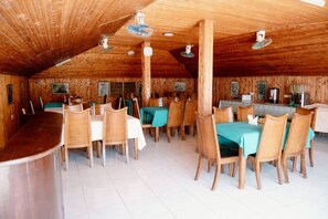 Restaurant - All Season Hotel (Zanzibar Town)