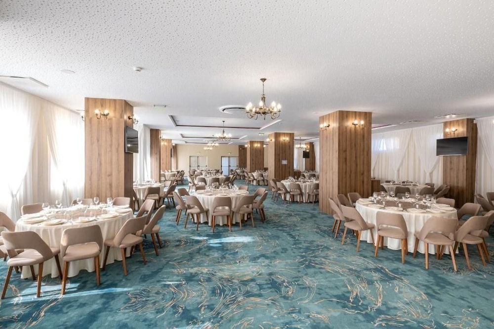 Fiald Hotel & Spa Bacau photo 8
