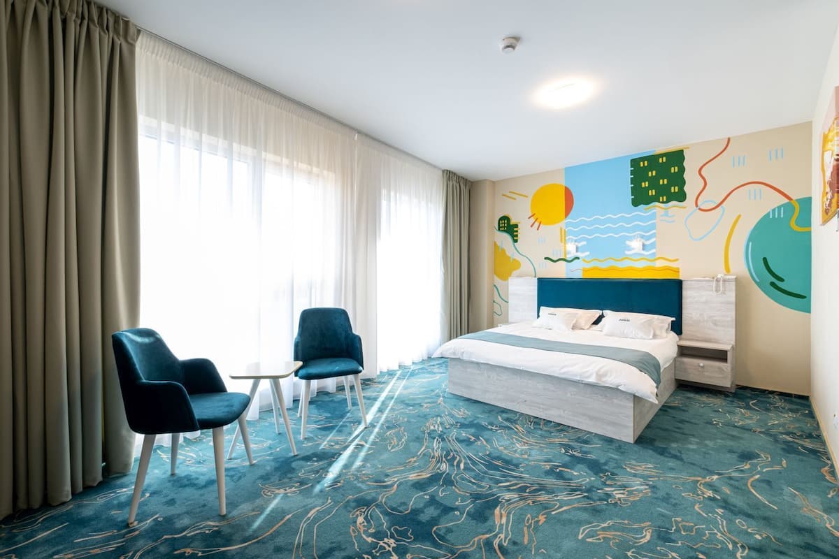 1 bedroom, minibar, soundproofing, free WiFi