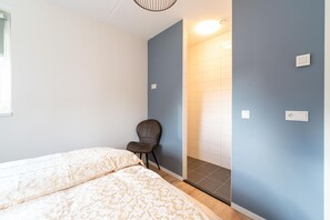 6 bedrooms, free WiFi