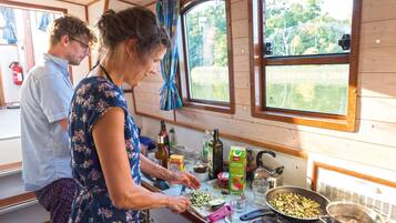 Mobile Home | Private kitchen