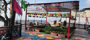 Terrace/patio - Casa Arhan Luxury Mussoorie Homestay (Dehradun)
