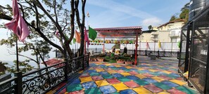Terrace/patio - Casa Arhan Luxury Mussoorie Homestay (Dehradun)