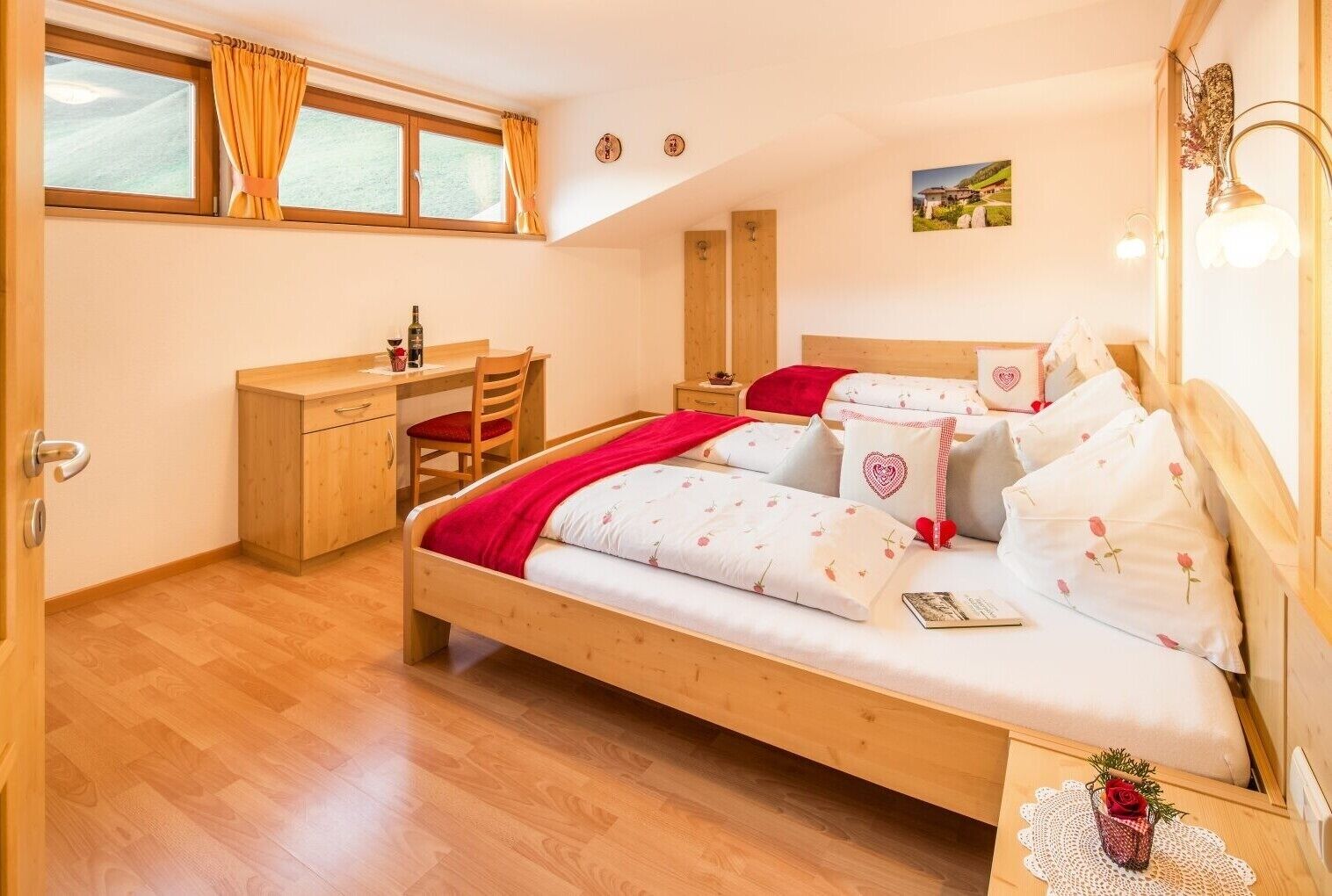 2 chambres, fer et planche à repasser, Wi-Fi gratuit, draps fournis