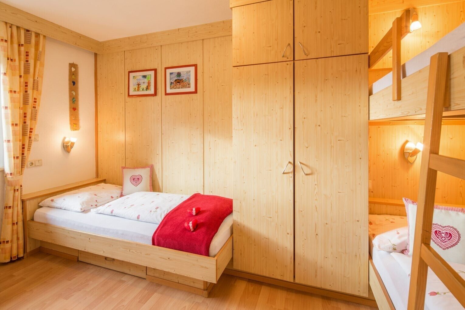 2 chambres, Wi-Fi gratuit, draps fournis