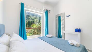 1 chambre, fer et planche à repasser, Wi-Fi gratuit, draps fournis