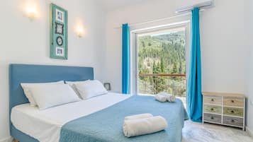 1 chambre, fer et planche Ă repasser, Wi-Fi gratuit, draps fournis