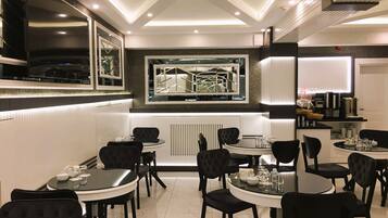 Desayuno buffet incluido todos los días