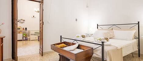 1 多间卧室、熨斗/熨衣板、免费 WiFi、床单