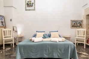 Interior - Apartment 'Ghenos' with Wi-Fi and Air Conditioning (Ostuni)
