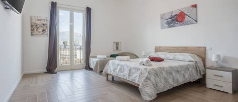 3 dormitoris, planxa i posts de planxar, wifi gratuïta i roba de llit