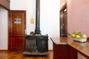 Interior - Vacation Apartment 'Vivienda V Torres 2' with Private Terrace and Wi-Fi (Vega de San Mateo)