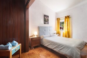 2 habitaciones, tabla de planchar con plancha y wifi gratis 