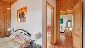 4 soveværelser, strygejern/strygebræt, gratis Wi-Fi, sengetøj