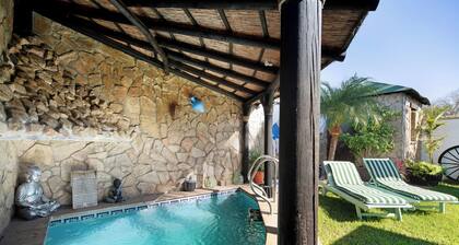 Villa 'Indie' with Private Pool, Wi-Fi and Air Conditioning