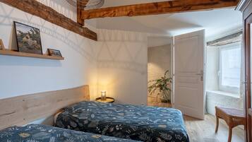 2 sovrum, strykjärn/strykbräda, gratis wi-fi och sängkläder