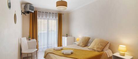 2 soverom, strykejern/-brett, wi-fi (inkludert) og sengetøy