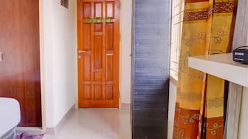 Quarto casal standard | Wi-Fi de cortesia, roupa de cama