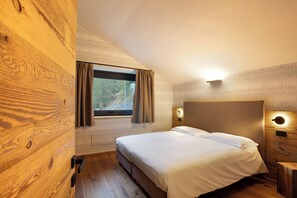 2 makuuhuonetta, silitysrauta/-lauta, ilmainen Wi-Fi, vuodevaatteet