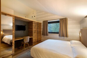 2 habitaciones, tabla de planchar con plancha y wifi gratis 