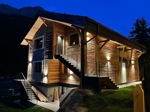 Ferienwohnung 'Valgrisa Mountain Lodges 1' mit Bergblick, privater Terrasse und WLAN