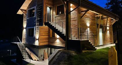 Apartment 'Valgrisa Mountain Lodges 1' with Mountain View, Private Terrace and Wi-Fi