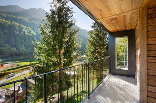 Apartment 'Valgrisa Mountain Lodges 2' with Mountain View, Private Terrace and Wi-Fi