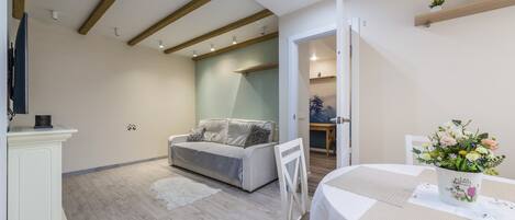 Appartement | Cuisine privée | Réfrigérateur, micro-ondes, four, plaque de cuisson