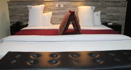 Choice gate Hotel and Suites