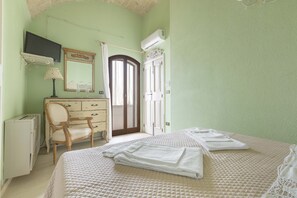 Room | 1 bedroom, bed sheets - 3375 Masseria Cucuruzza - Camera Angela (Ugento)