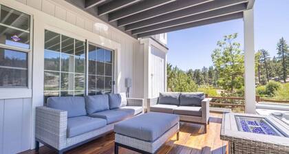 Lakeside Boulder Bay Estate!