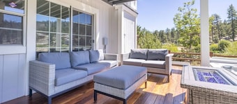 Lakeside Boulder Bay Estate!