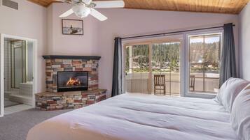 4 bedrooms, desk, iron/ironing board, free WiFi