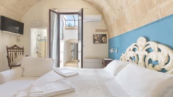 1 habitación y ropa de cama