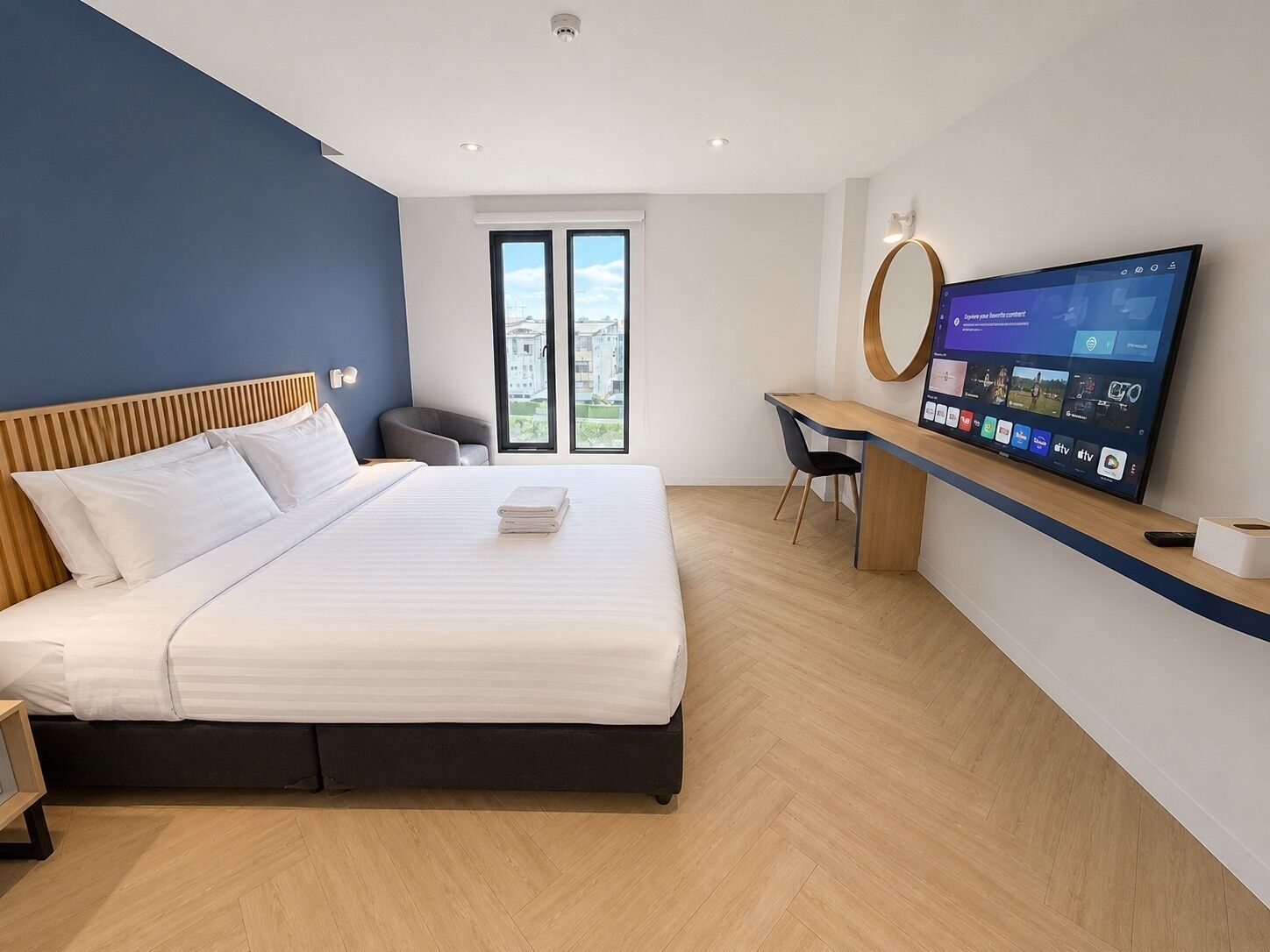 Deluxe Double Room | Minibar, in-room safe, desk, free WiFi