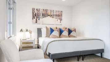 3 bedrooms, desk, iron/ironing board, free WiFi
