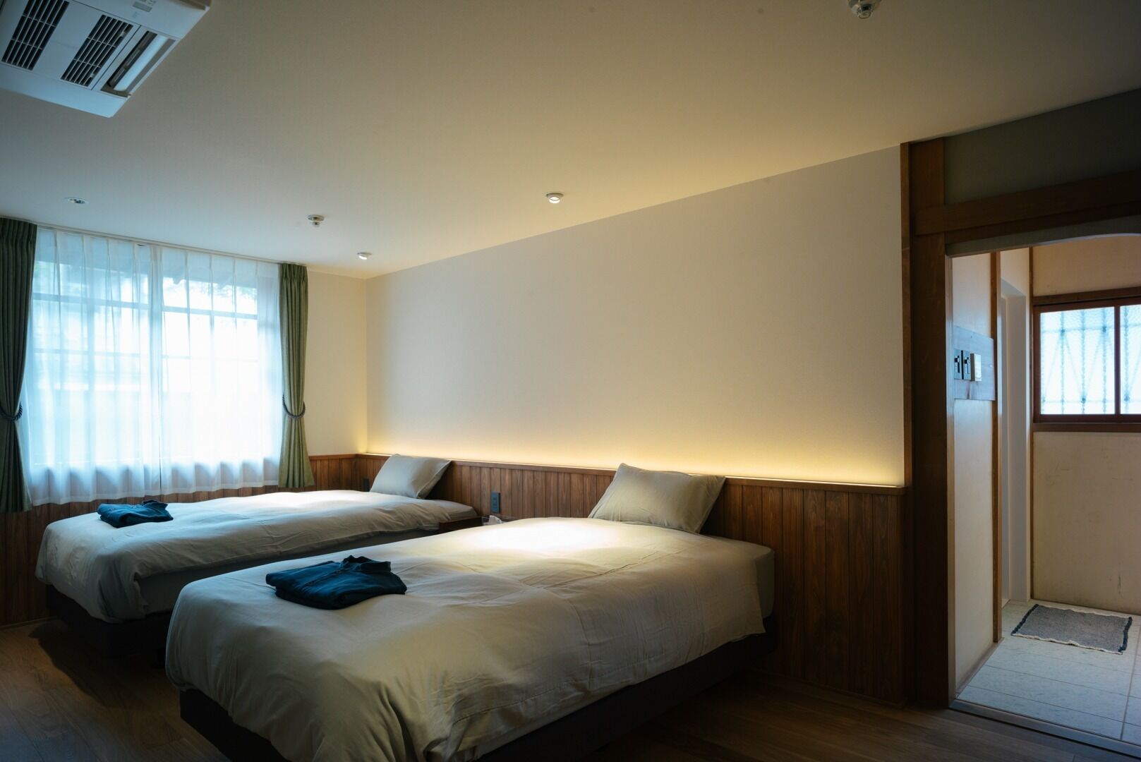 1 bedroom, desk, free WiFi, bed sheets