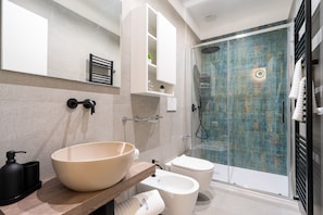 Apartment | Badezimmer