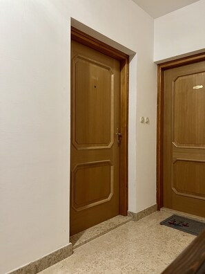 Interior - Cozy and sunny apartment with balcony, located 1.2 km from the beach (Vrsar)