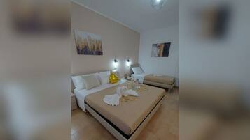 1 camera, Wi-Fi, lenzuola