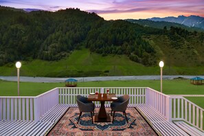 ด้านหน้าที่พัก