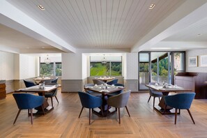 Restaurant - Lemon Tree Hotel Sonmarg (Gund)