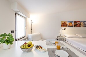 Apartment | 1 bedroom, iron/ironing board, free WiFi, bed sheets