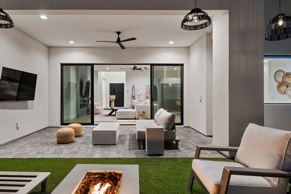 Interior - The Westley - Walk to Oldtown - Modern & NEW! (Scottsdale)