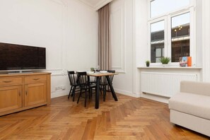 TV, offices