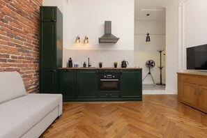Téléviseur, bureau