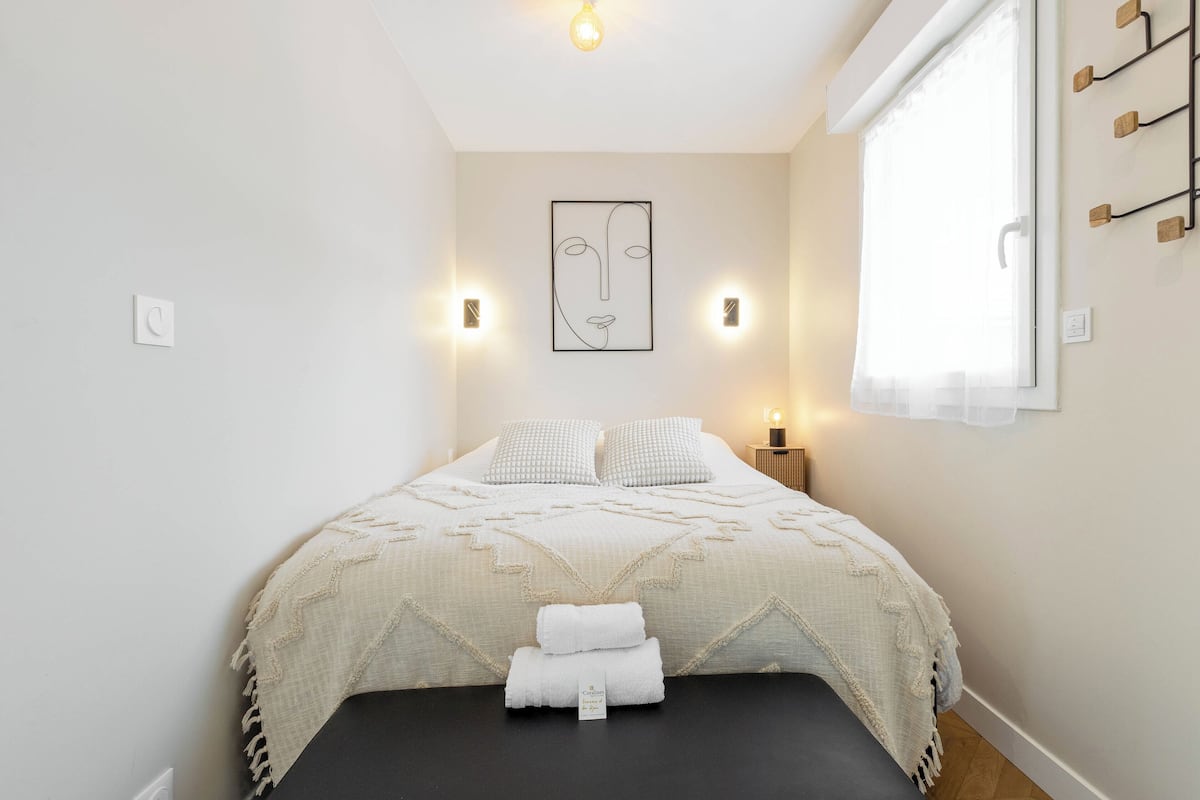 Superior Studio | Premium bedding, individually decorated, individually furnished, desk