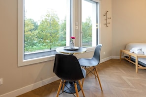 Studio Superior | Sängtillbehör av högsta kvalitet, individuell inredning och unika möbler