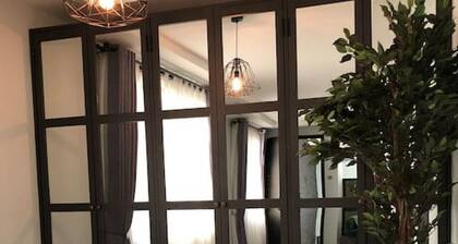 Elegant two bedroom Apartment by Hermie Homes
