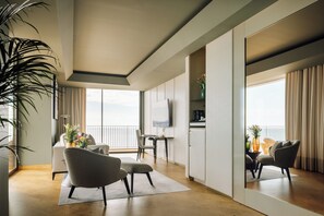 Corner pool Suite | View from room